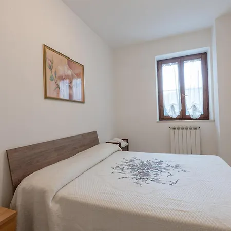 Sant'adriano * فينتورينا تيرمي